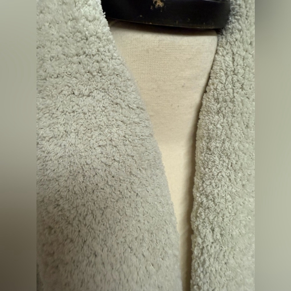 barefoot dreams Gray / sage cozychic adult cozy bath robe Size 2/Medium - Picture 5 of 6